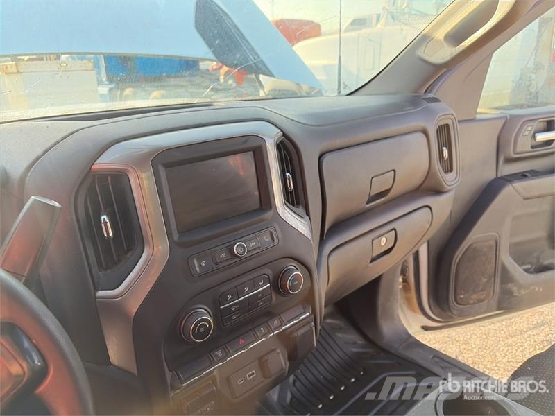 Chevrolet Silverado 3500HD 4x4 Crew Cab Utility Truck Pick up/Fiancata ribaltabile