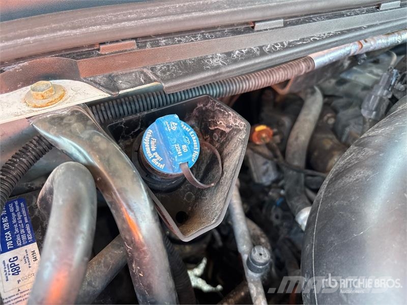 Chevrolet Silverado 3500HD Camion benne