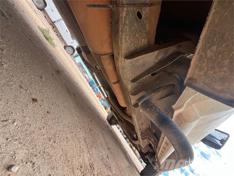 Chevrolet Silverado 3500HD 4x4 Extended Cab Service Truck مركبات الأغراض العامة
