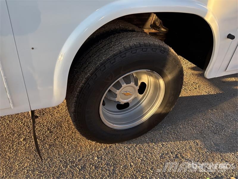 Chevrolet Silverado 3500HD 4x4 Crew Cab Service Truck Komunalna vozila