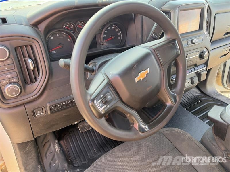 Chevrolet Silverado 3500HD 4x4 Crew Cab Utility Truck Pick up/Fiancata ribaltabile