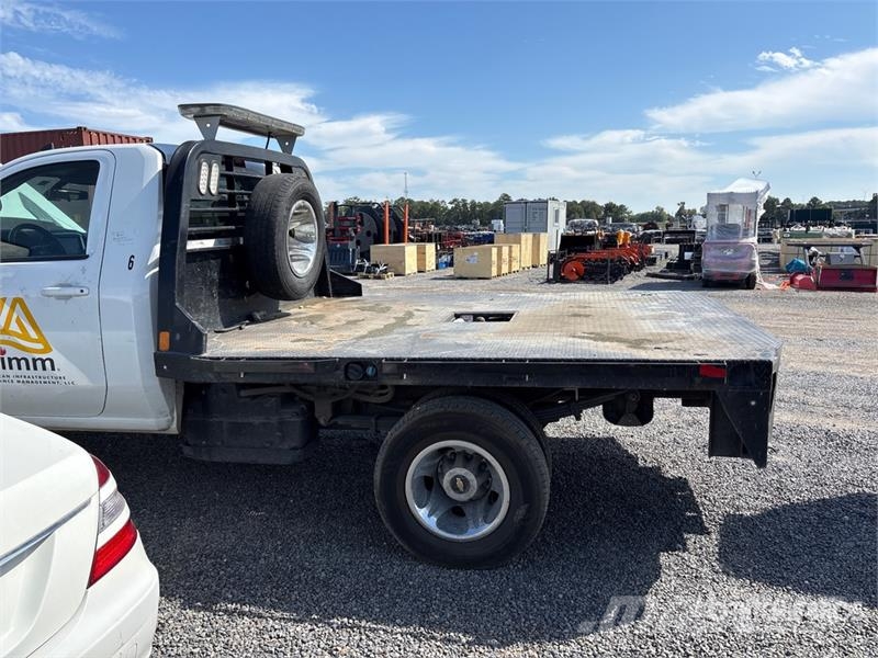 Chevrolet Silverado 3500HD Flatbed kamyonlar