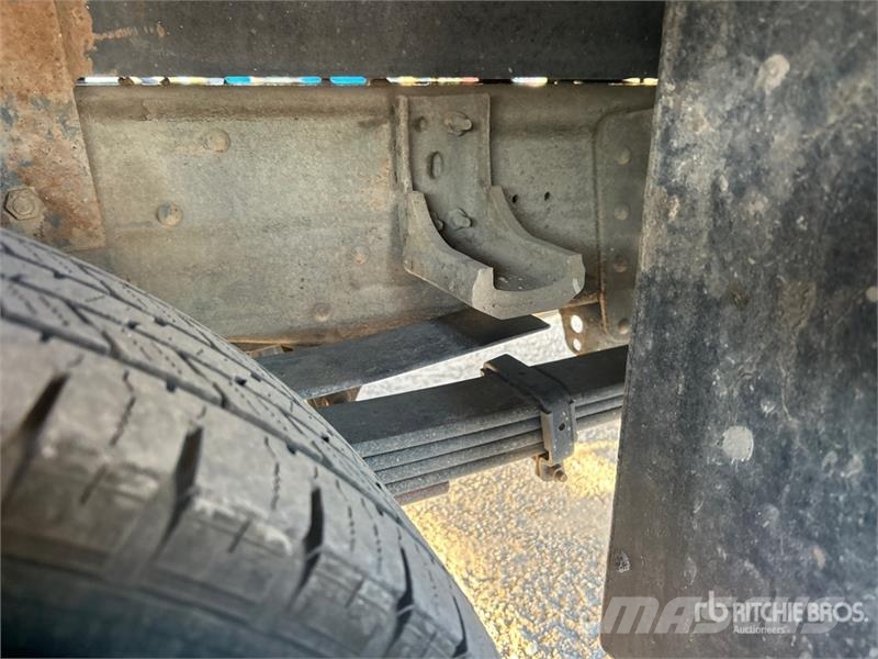 Chevrolet Silverado 3500HD Lastbil med lad/Flatbed