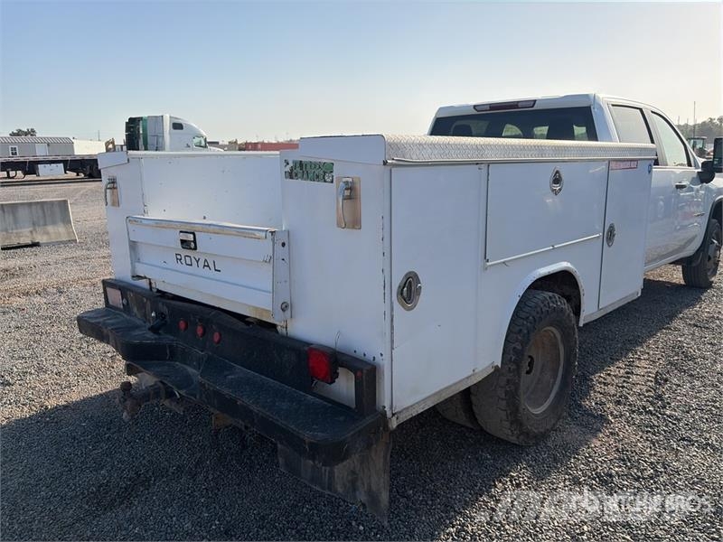 Chevrolet Silverado 3500HD 4x4 Crew Cab Utility Truck Pick up/Fiancata ribaltabile
