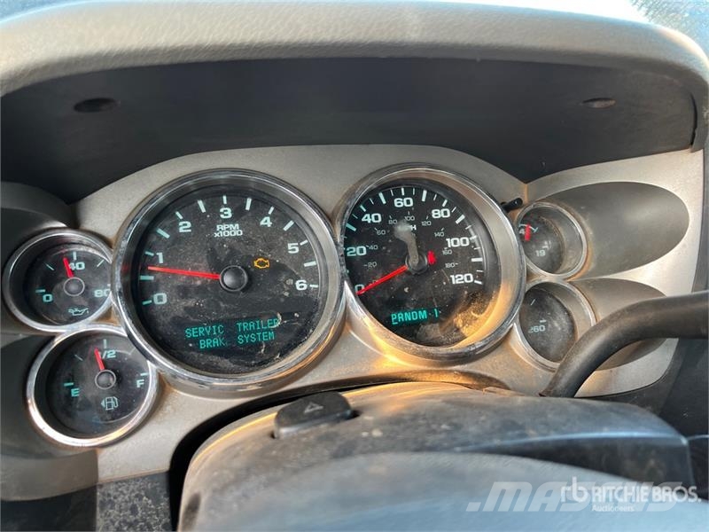Chevrolet Silverado 3500HD Prekucniki