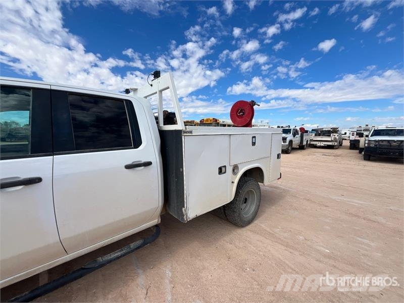 Chevrolet Silverado 3500HD 4x4 Extended Cab Service Truck Komunalna vozila za opštu namenu