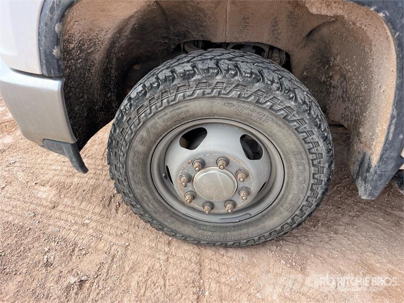 Chevrolet Silverado 3500HD 4x4 Extended Cab Service Truck Komunalna vozila za opštu namenu