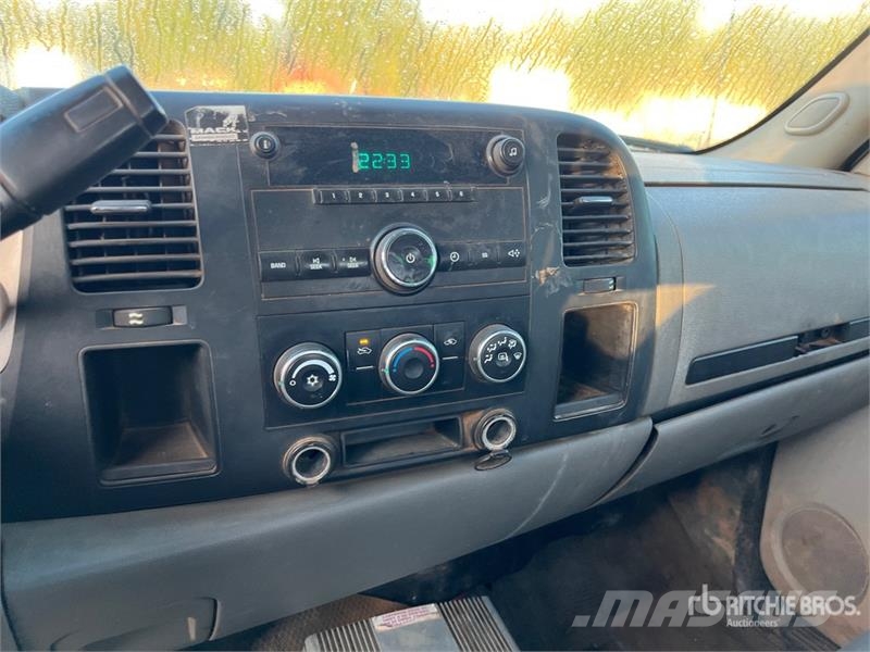 Chevrolet Silverado 3500HD Prekucniki