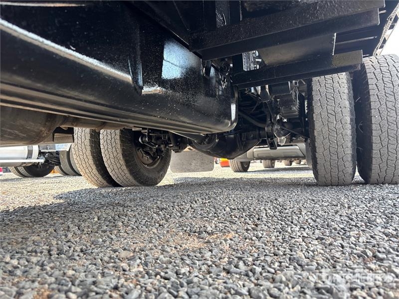 Chevrolet Silverado 3500HD Camion benne