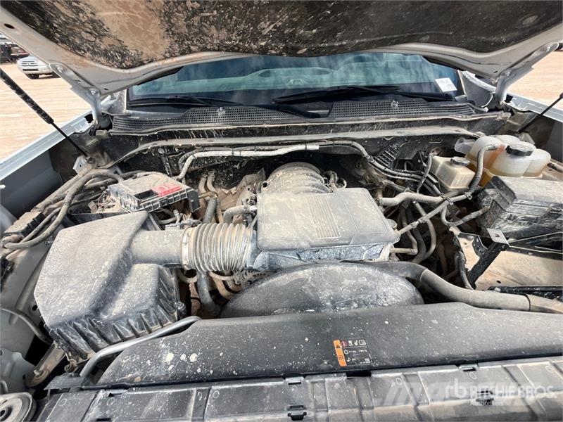 Chevrolet Silverado 3500HD 4x4 Extended Cab Service Truck مركبات الأغراض العامة