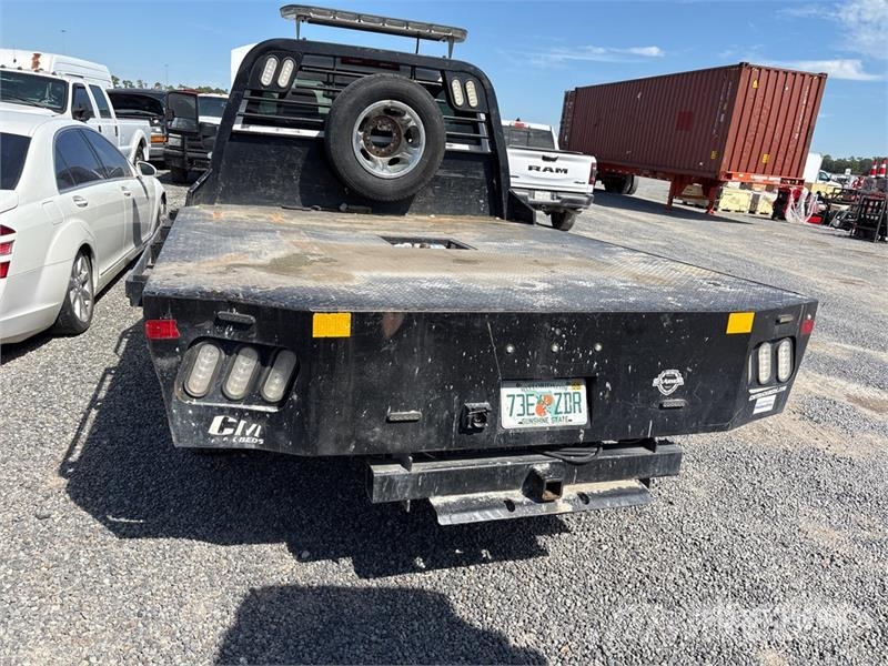 Chevrolet Silverado 3500HD Flatbed kamyonlar