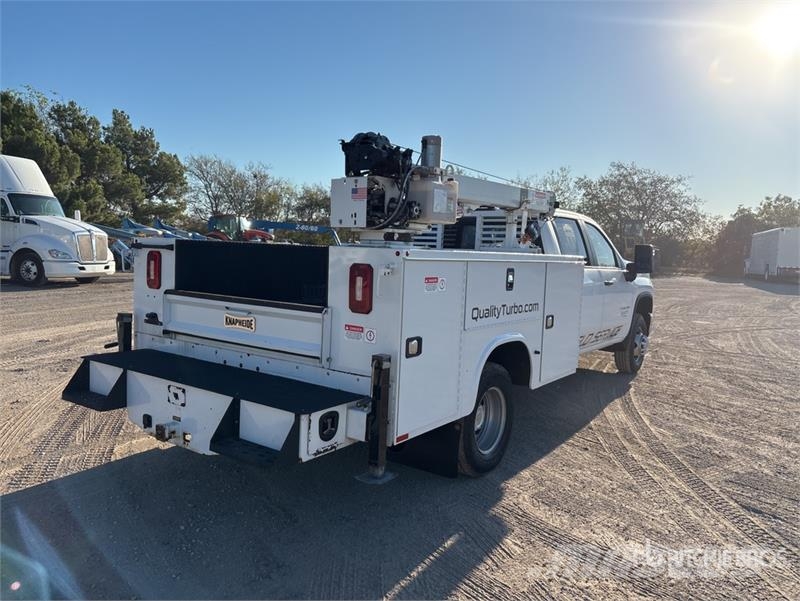 Chevrolet Silverado 3500HD 4x4 Crew Cab Service Truck Komunalna vozila