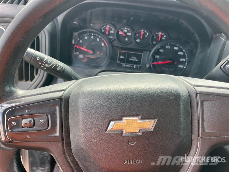 Chevrolet Silverado 3500HD 4x4 Extended Cab Service Truck Komunalna vozila za opštu namenu