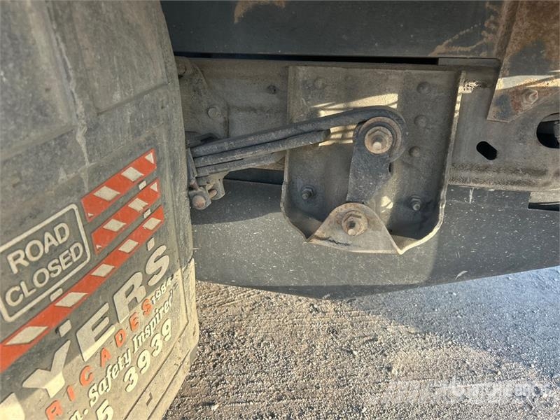 Chevrolet Silverado 3500HD Lastbil med lad/Flatbed
