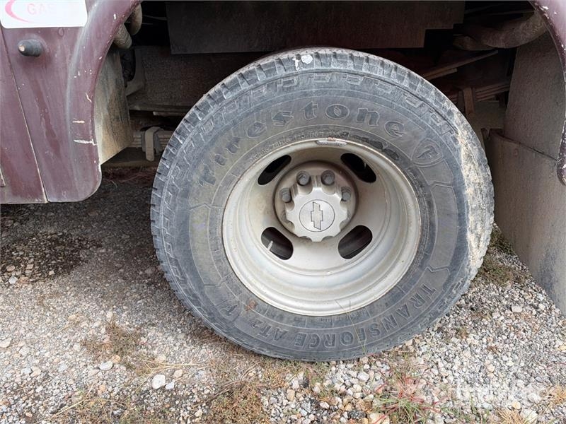 Chevrolet Silverado 3500 Custom 4x2 Utility Truck (Inoperabl Lava-autot