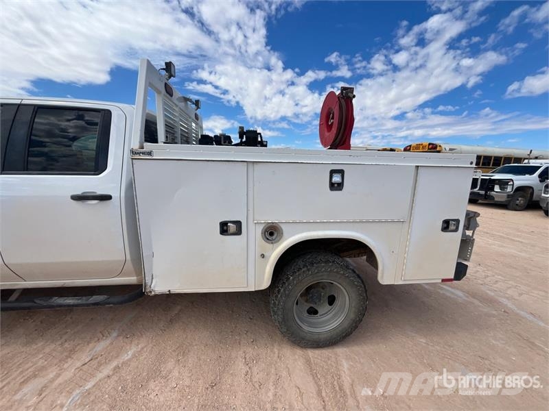 Chevrolet Silverado 3500HD 4x4 Extended Cab Service Truck Komunalna vozila za opštu namenu