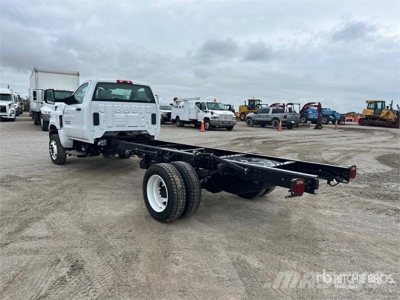 Chevrolet Silverado 5500HD 4x4 Cab and Chassis Kabine i unutrašnjost