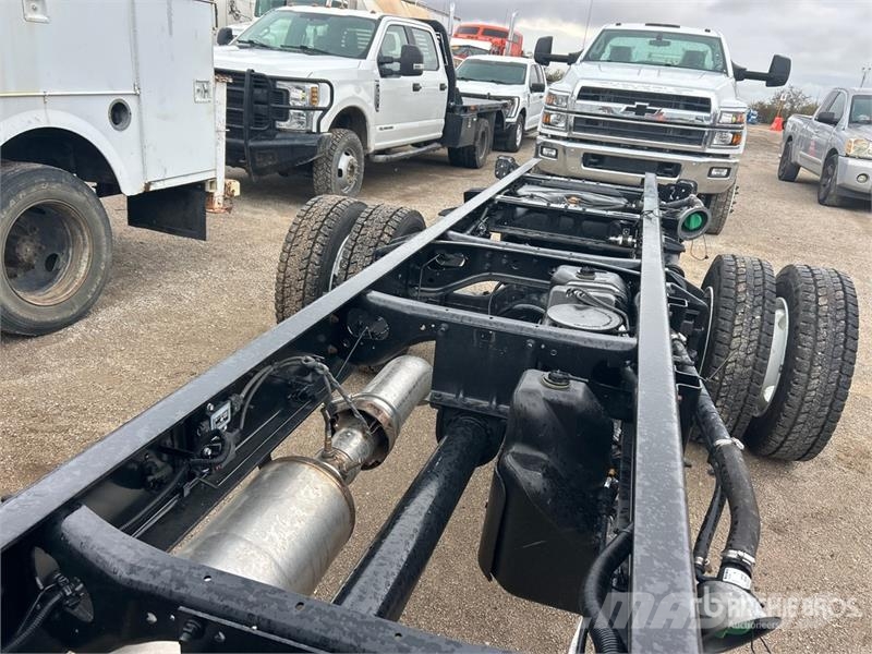 Chevrolet Silverado 5500HD 4x4 Cab and Chassis Kabine i unutrašnjost