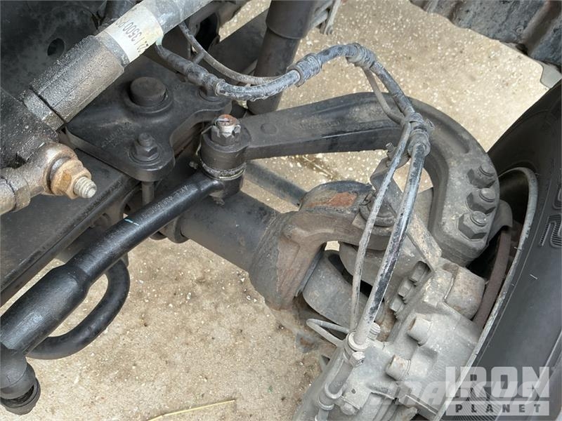 Chevrolet Silverado 5500HD 4x4 Crew Cab Service Truck Pilsētas atkritumvedēji