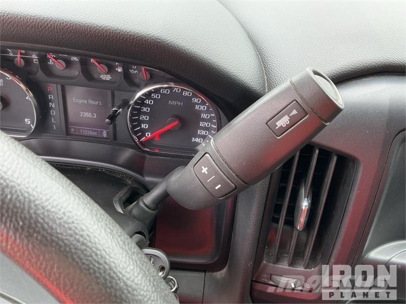 Chevrolet Silverado 5500HD 4x4 Crew Cab Service Truck Pilsētas atkritumvedēji