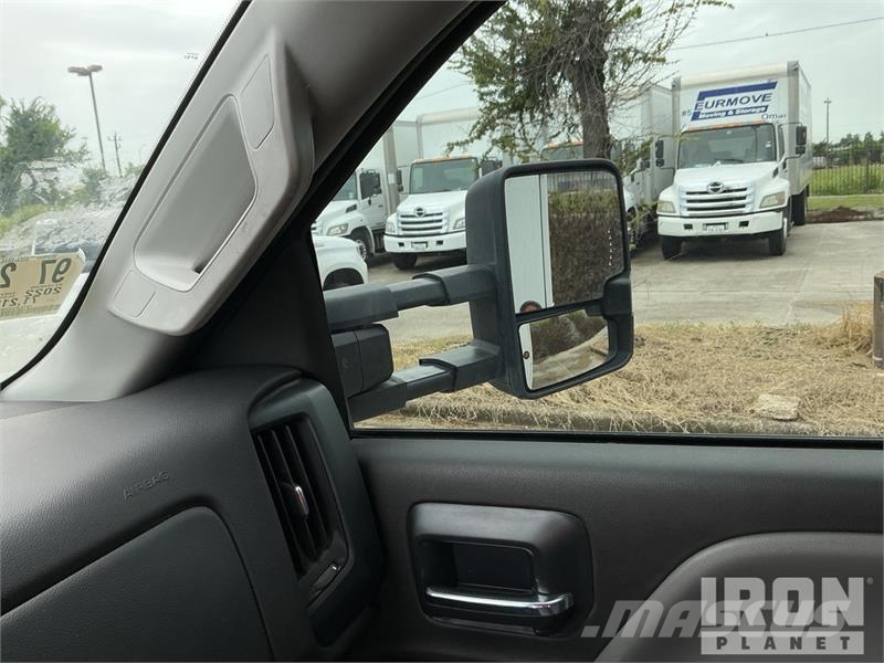Chevrolet Silverado 5500HD 4x4 Crew Cab Service Truck Pilsētas atkritumvedēji