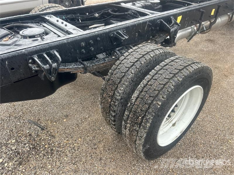 Chevrolet Silverado 5500HD 4x4 Cab and Chassis Cabins and interior