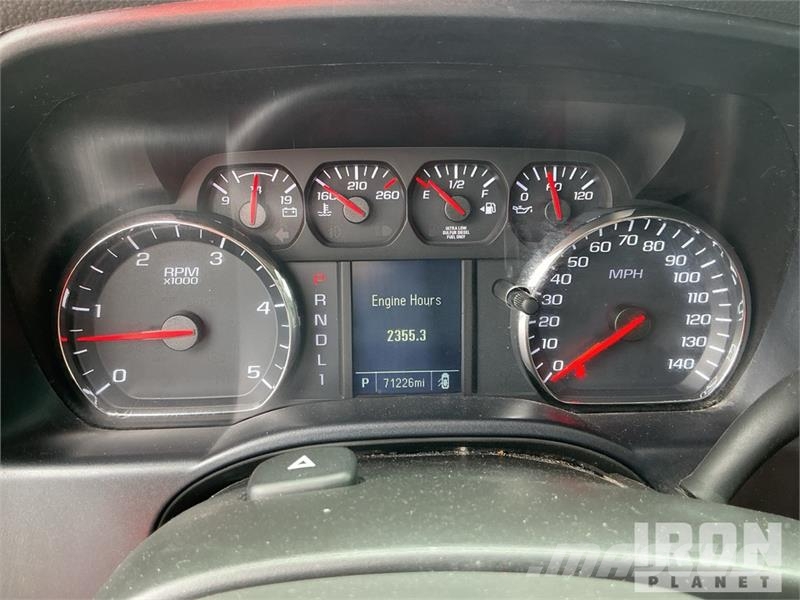 Chevrolet Silverado 5500HD 4x4 Crew Cab Service Truck Pilsētas atkritumvedēji