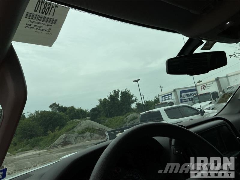 Chevrolet Silverado 5500HD 4x4 Crew Cab Service Truck Pilsētas atkritumvedēji