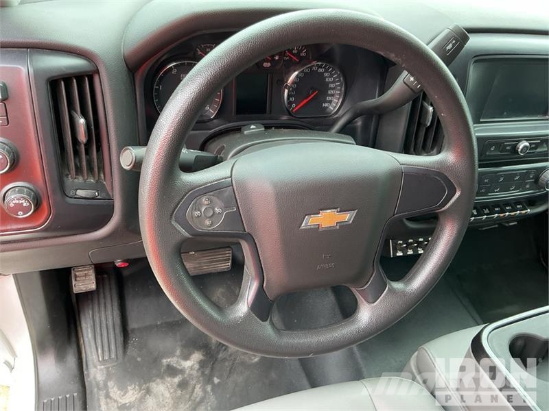 Chevrolet Silverado 5500HD 4x4 Crew Cab Service Truck Pilsētas atkritumvedēji
