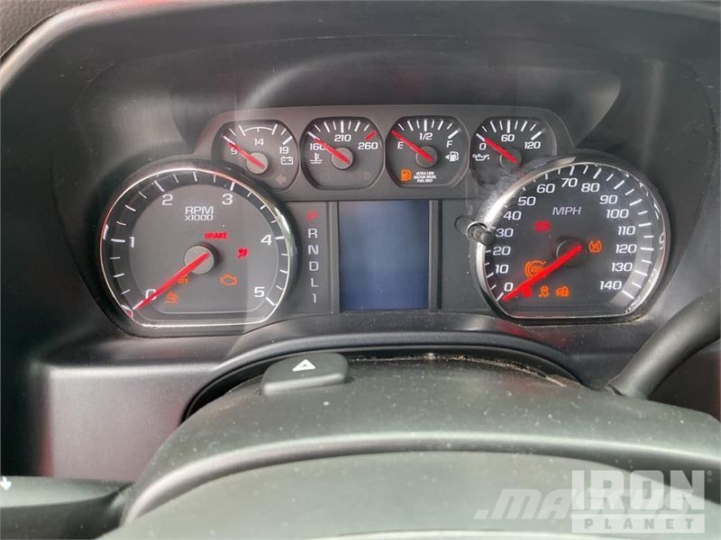 Chevrolet Silverado 5500HD 4x4 Crew Cab Service Truck Pilsētas atkritumvedēji
