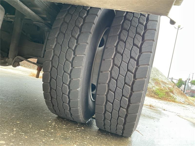 Chevrolet Silverado 5500HD 4x4 Crew Cab Service Truck Pilsētas atkritumvedēji