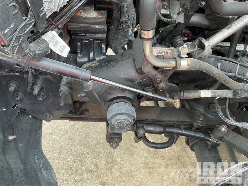 Chevrolet Silverado 5500HD 4x4 Crew Cab Service Truck Pilsētas atkritumvedēji