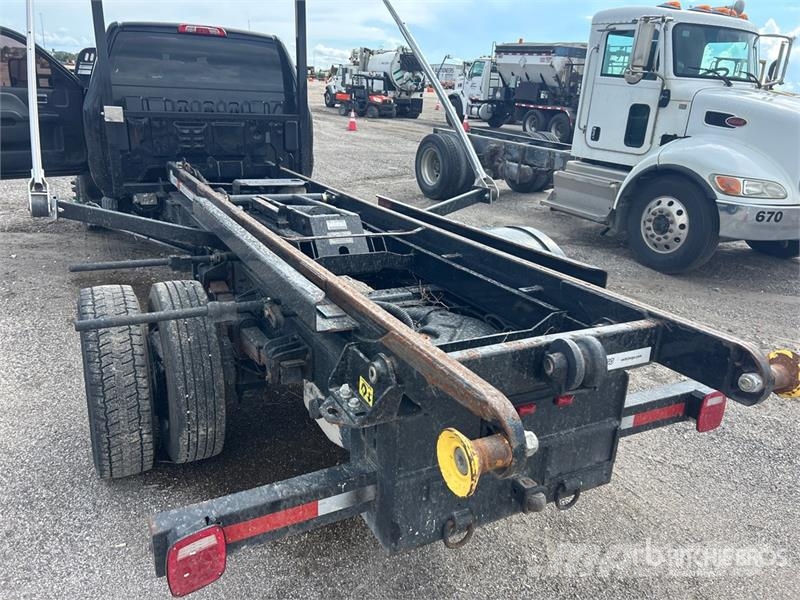 Chevrolet Silverado 6500 4x2 Roll-Off Truck Nostovarsi-vaihtolavakuorma-autot
