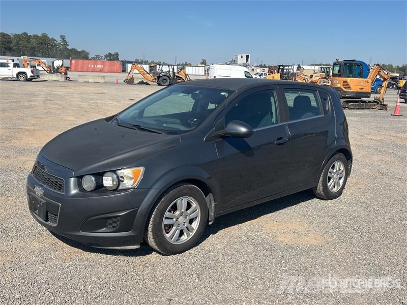 Chevrolet SONIC LT Automobile Otomobiller