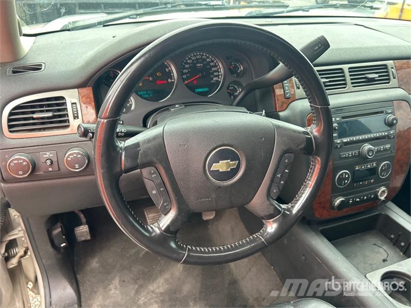 Chevrolet Suburban سيارات