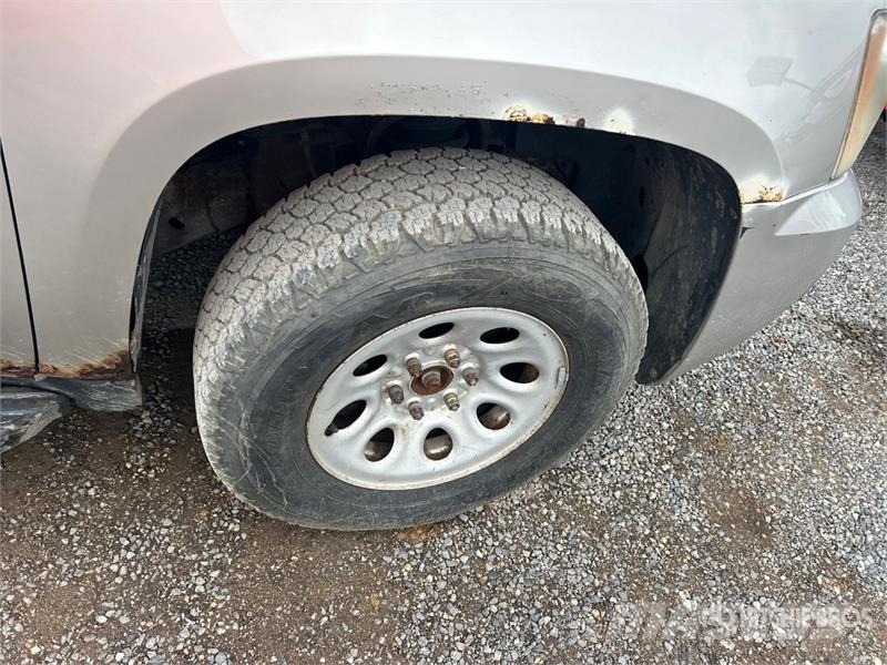 Chevrolet Suburban سيارات