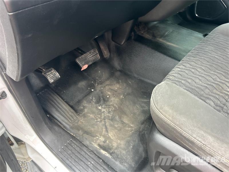 Chevrolet Tahoe 2WD SUV Otomobiller