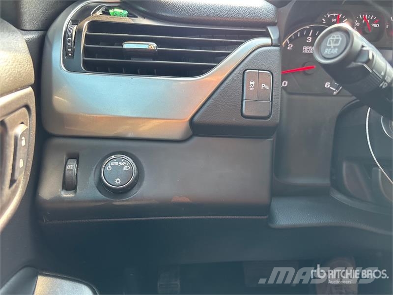 Chevrolet Tahoe 2WD SUV Personbiler