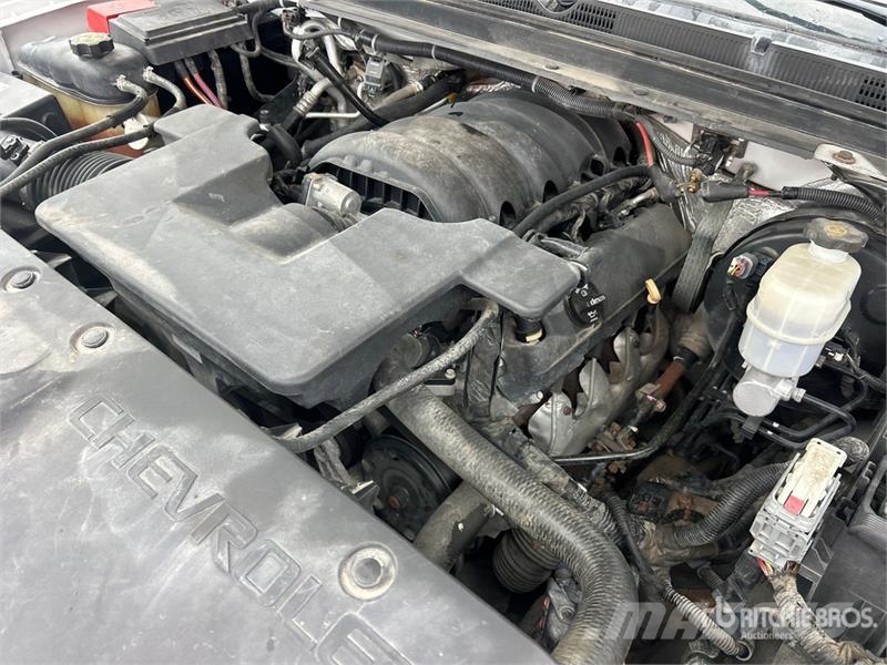 Chevrolet Tahoe 2WD SUV Otomobiller