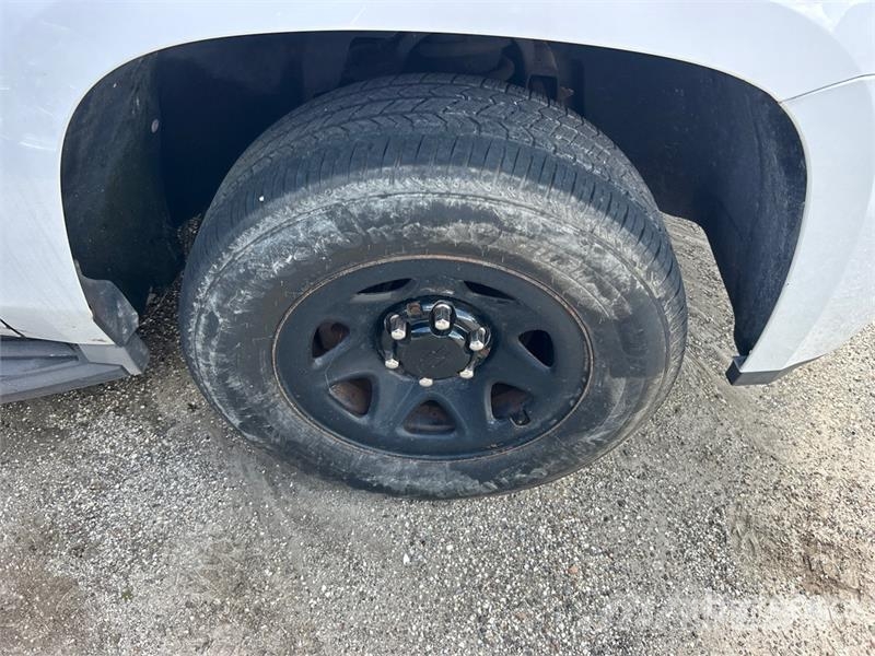 Chevrolet Tahoe 2WD SUV Cars