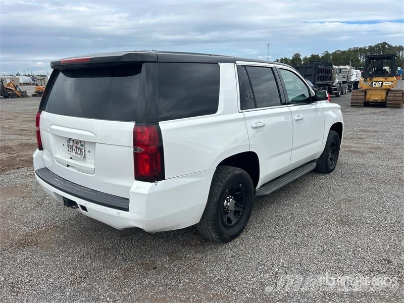 Chevrolet Tahoe 2WD SUV Otomobiller