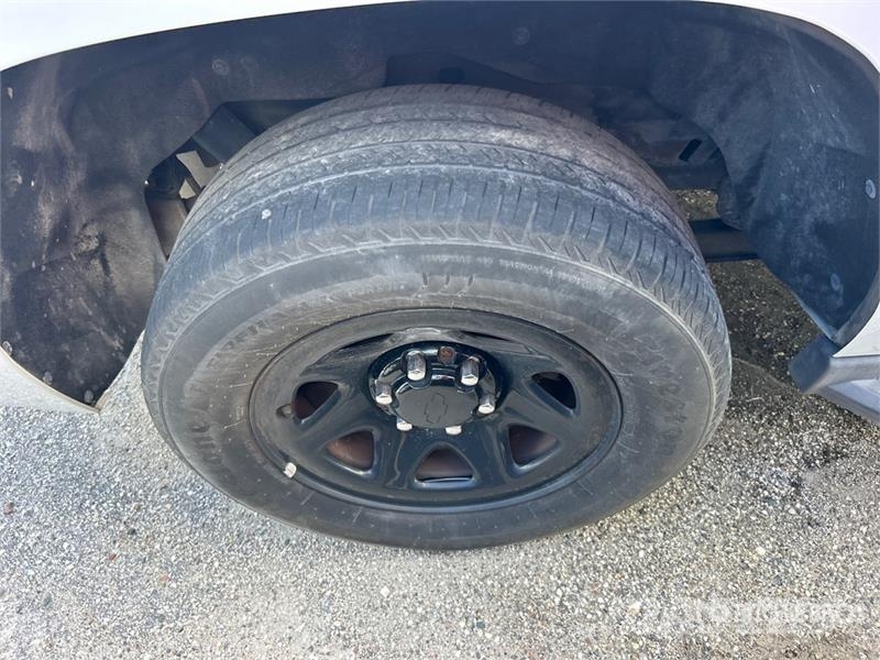 Chevrolet Tahoe 2WD SUV Cars