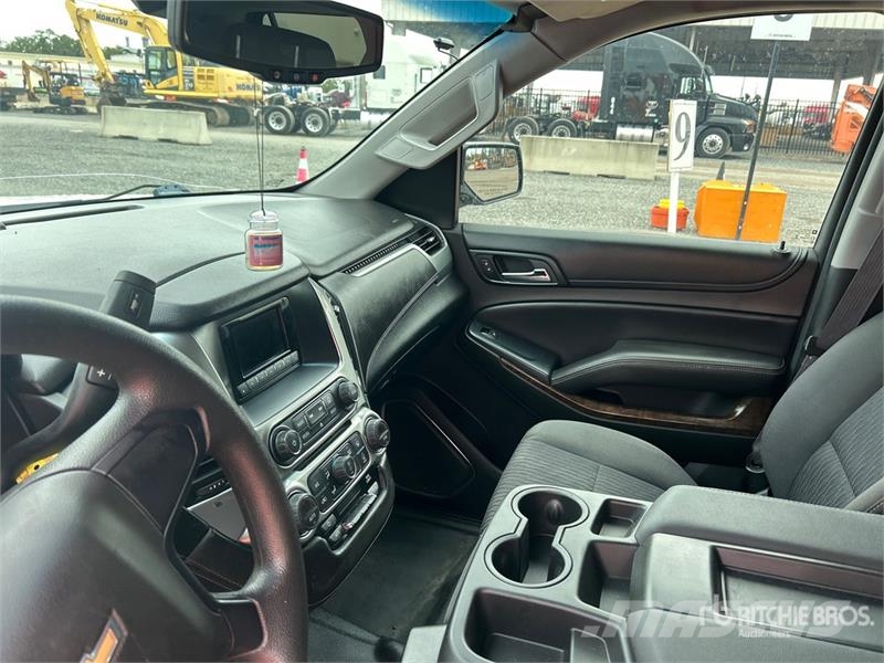 Chevrolet Tahoe 2WD SUV Otomobiller