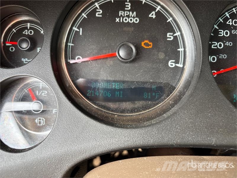 Chevrolet Tahoe LS 2WD SUV (Inoperable) Cars