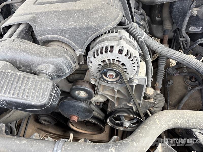 Chevrolet Tahoe LS 2WD SUV (Inoperable) 汽车