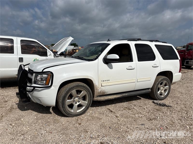 Chevrolet Tahoe LS 2WD SUV (Inoperable) Cars
