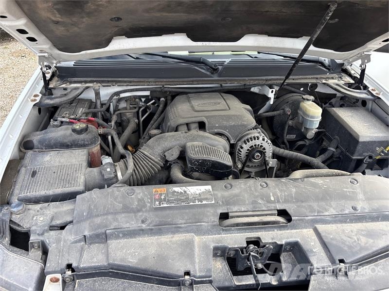 Chevrolet Tahoe LS 2WD SUV (Inoperable) Cars