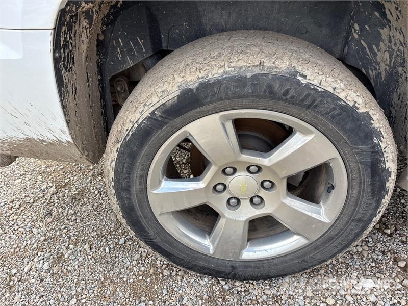 Chevrolet Tahoe LS 2WD SUV (Inoperable) Cars