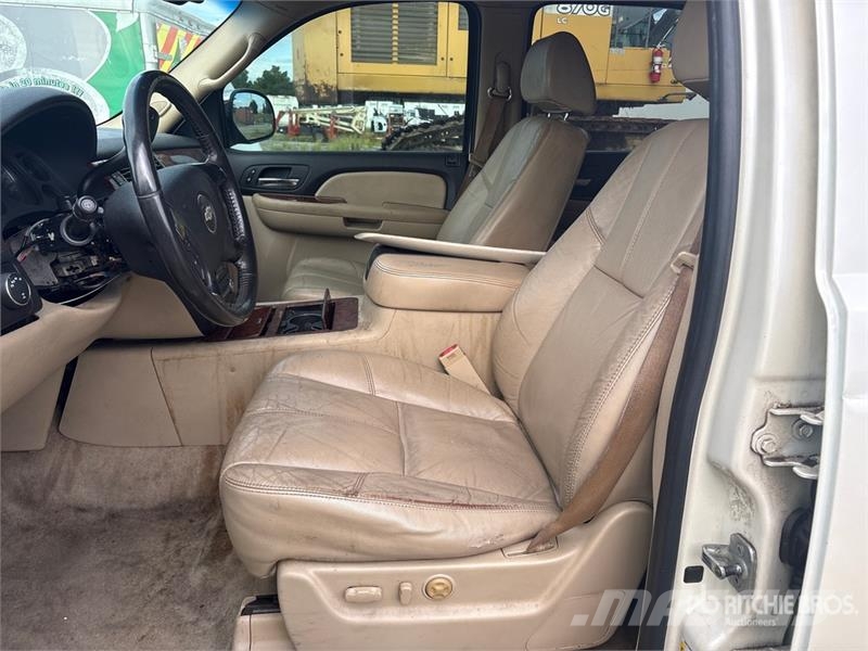 Chevrolet Tahoe LT Otomobiller