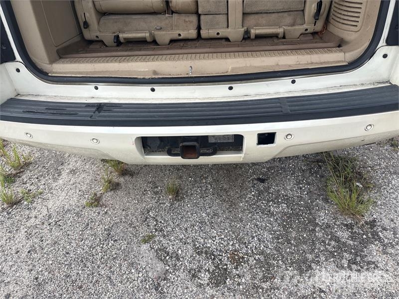 Chevrolet Tahoe LT Otomobiller